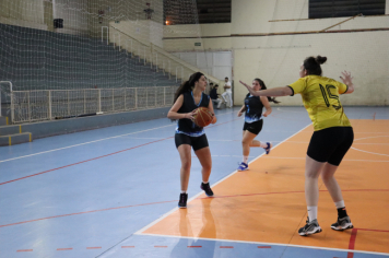 Foto - CAMPEONATO MUNICIPAL DE BASQUETE FEMININO