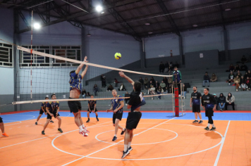 Foto - PREMIAÇÃO DO CAMPEONATO MUNICIPAL DE VÔLEI MASCULINO