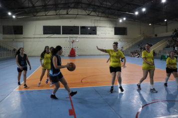Foto - CAMPEONATO MUNICIPAL DE BASQUETE FEMININO