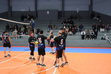 Foto - PREMIAÇÃO DO CAMPEONATO MUNICIPAL DE VÔLEI MASCULINO