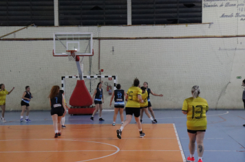 Foto - CAMPEONATO MUNICIPAL DE BASQUETE FEMININO