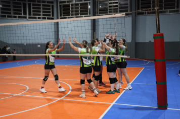 Foto - CAMPEONATO MUNICIPAL DE VÔLEI FEMININO 