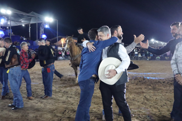 Foto - 4º Piraí Rodeo Fest - Gian e Giovani