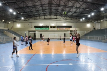 Foto - SELETIVA DE VOLEIBOL FEMINO