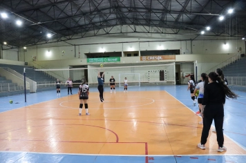 Foto - SELETIVA DE VOLEIBOL FEMINO