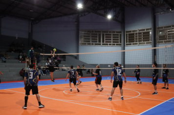 Foto - PREMIAÇÃO DO CAMPEONATO MUNICIPAL DE VÔLEI MASCULINO