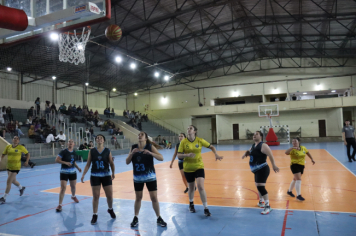 Foto - CAMPEONATO MUNICIPAL DE BASQUETE FEMININO
