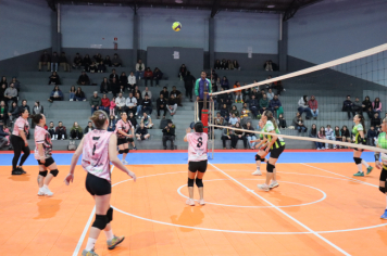 Foto - CAMPEONATO MUNICIPAL DE VÔLEI FEMININO 