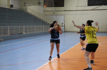Foto - CAMPEONATO MUNICIPAL DE BASQUETE FEMININO
