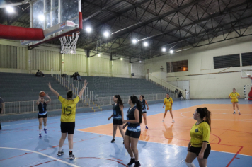 Foto - CAMPEONATO MUNICIPAL DE BASQUETE FEMININO