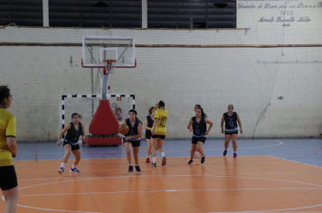 Foto - CAMPEONATO MUNICIPAL DE BASQUETE FEMININO