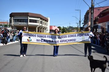 Foto - Desfile Cívico -  Comemoração do Bicentenário da Independência do Brasil 