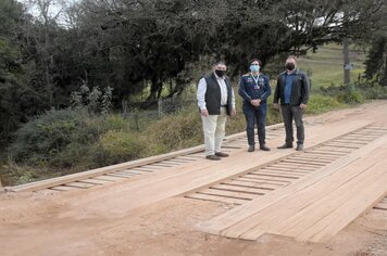 Prefeitura assina protocolo com a Caixa para construção de ponte e recapeamento asfáltico