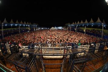 Piraí Rodeo Fest 2023: Sucesso garantido reuniu um público com mais de 40 mil pessoas.