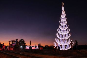 Natal Encantado: Comunidade piraiense vivencia a magia do Natal, criando memórias inesquecíveis