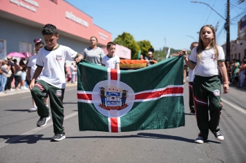 Piraí do Sul comemora 145 anos com desfile cívico e grande participação da comunidade