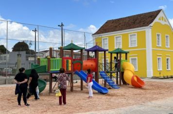 Prefeitura Municipal instala Playground e faz a alegria das crianças