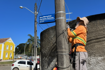 Prefeitura inicia instalação de placas de identificação