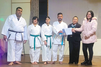 Centro Municipal de Cultura realiza cerimônia de graduação para alunos da Escola de Karatê