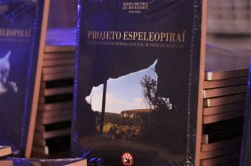Secretaria do Turismo promove lançamento de livro que detalha o patrimônio natural da Escarpa Devoniana de Piraí do Sul