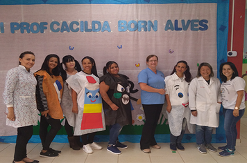 Crianças do CMEI Cacilda assistem a teatro sobre Saúde Bucal