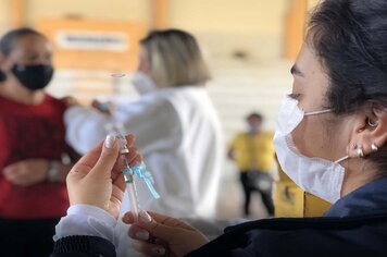 Piraí do Sul encerra 2021 com 93,39% da população acima de 18 anos com esquema vacinal contra a COVID-19 completo