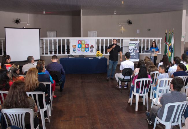 Inclusão começa com o Coração: Evento aborda autismo sob a perspectiva do amor como elemento primordial