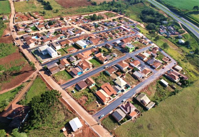 Pavimentação Asfáltica do Bairro Três Santas chega a 90%