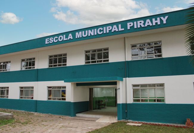 Emoção e alegria: Escola Pirahy recebe alunos em um ambiente renovado e acolhedor 