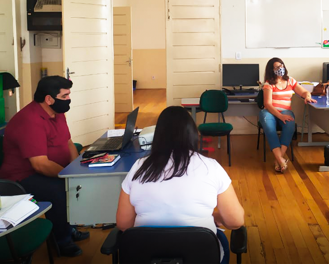 Secretaria de Educação realiza reunião pedagógica para o início de 2021.