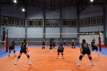Foto - CAMPEONATO MUNICIPAL DE VÔLEI FEMININO 