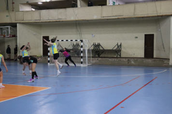 Foto - CAMPEONATO MUNICIPAL DE HANDEBOL FEMININO