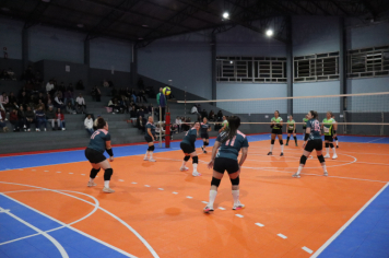 Foto - CAMPEONATO MUNICIPAL DE VÔLEI FEMININO 