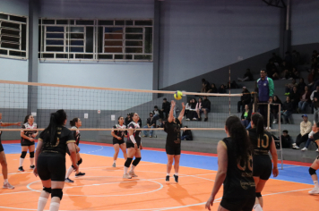 Foto - CAMPEONATO MUNICIPAL DE VÔLEI FEMININO 