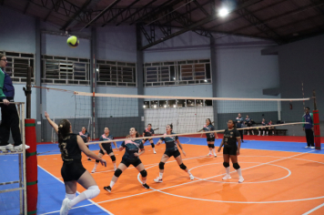 Foto - CAMPEONATO MUNICIPAL DE VÔLEI FEMININO 