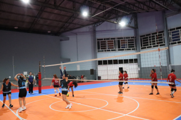 Foto - CAMPEONATO MUNICIPAL DE VÔLEI FEMININO 