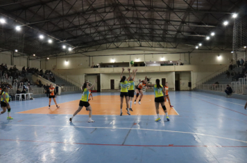 Foto - CAMPEONATO MUNICIPAL DE HANDEBOL FEMININO