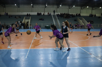 Foto - CAMPEONATO MUNICIPAL DE BASQUETE FEMININO