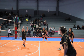 Foto - CAMPEONATO MUNICIPAL DE VÔLEI FEMININO 