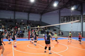 Foto - CAMPEONATO MUNICIPAL DE VÔLEI FEMININO 