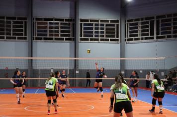 Foto - CAMPEONATO MUNICIPAL DE VÔLEI FEMININO 