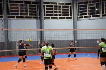 Foto - CAMPEONATO MUNICIPAL DE VÔLEI FEMININO 