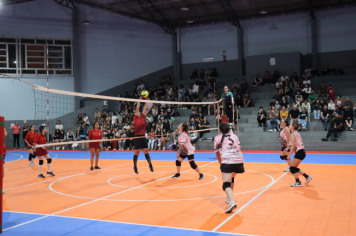 Foto - CAMPEONATO MUNICIPAL DE VÔLEI FEMININO 