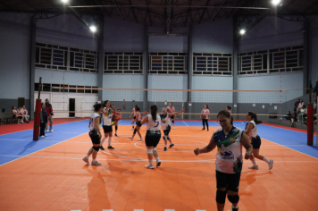 Foto - CAMPEONATO MUNICIPAL DE VÔLEI FEMININO 