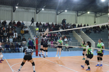 Foto - FINAL DO CAMPEONATO MUNICIPAL DE VÔLEI FEMININO