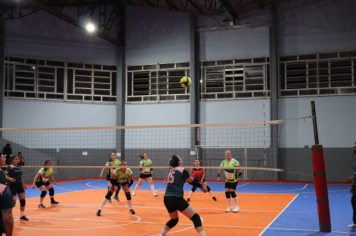 Foto - CAMPEONATO MUNICIPAL DE VÔLEI FEMININO 