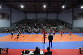 Foto - CAMPEONATO MUNICIPAL DE VÔLEI FEMININO 