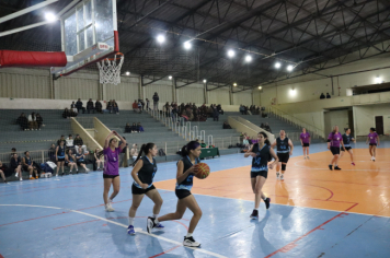 Foto - CAMPEONATO MUNICIPAL DE BASQUETE FEMININO