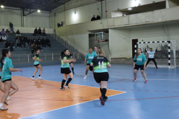 Foto - CAMPEONATO MUNICIPAL DE HANDEBOL FEMININO