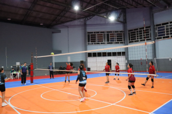 Foto - CAMPEONATO MUNICIPAL DE VÔLEI FEMININO 